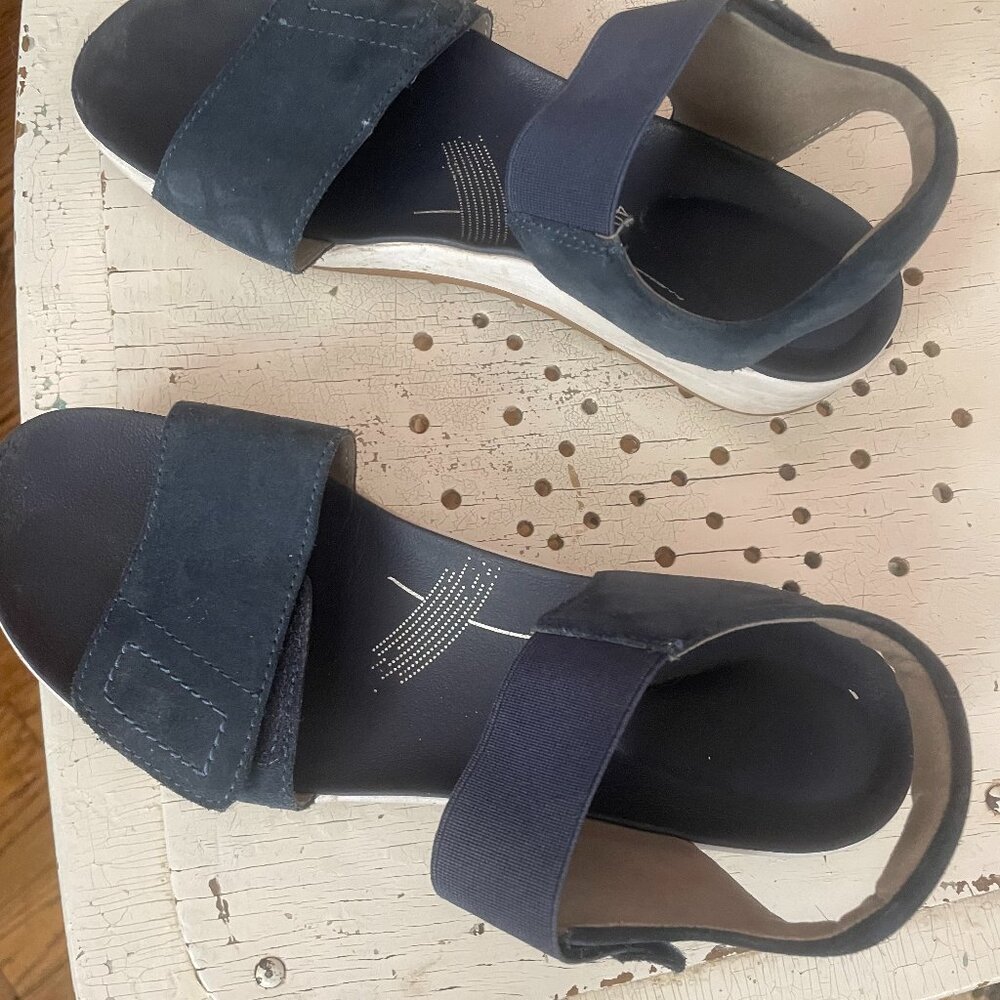 Ara High Soft Blue Suede Sandals, size 40